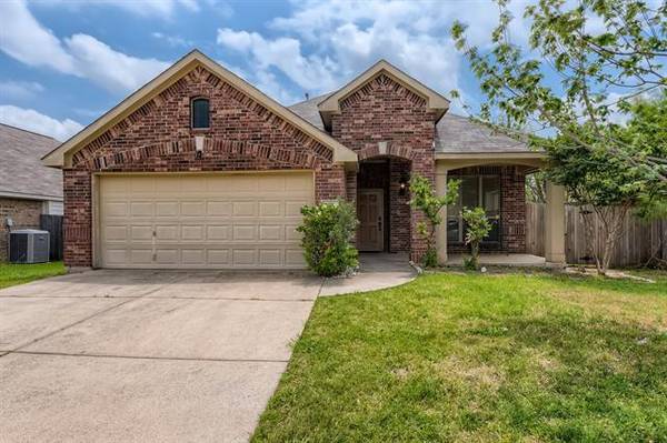 6528 Fairview Drive, Watauga, TX 76148