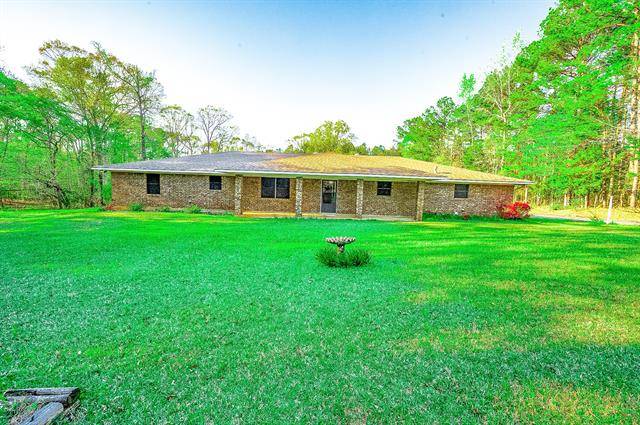 Minden, LA 71055,372 Hickory Hills Road