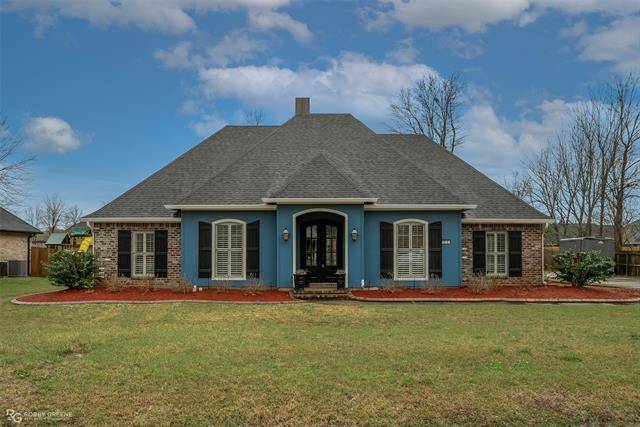 1018 Fawn Hollow, Bossier City, LA 71111