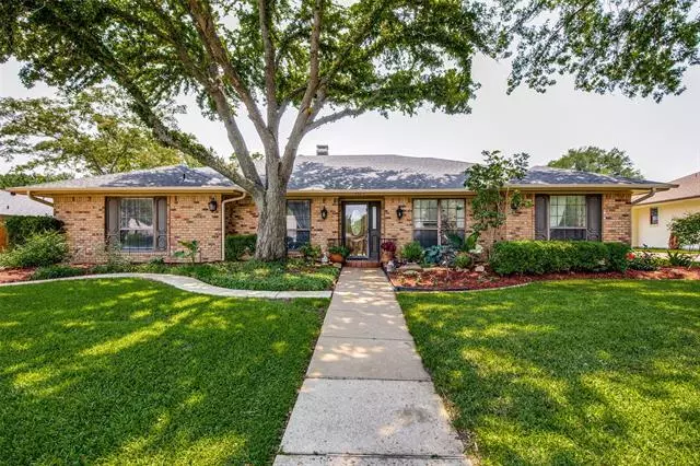 4425 Quail Hollow Road, Fort Worth, TX 76133