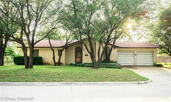 409 Harvey Street, Crowley, TX 76036