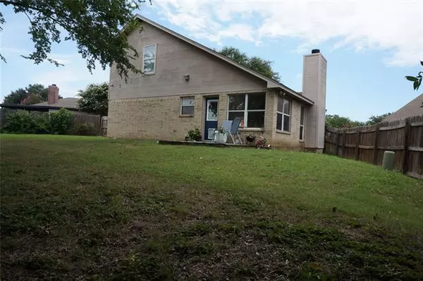 Crowley, TX 76036,504 Oak Hollow Court