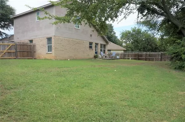 Crowley, TX 76036,504 Oak Hollow Court