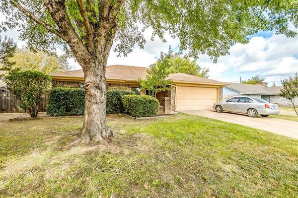 504 Porter Avenue, Crowley, TX 76036