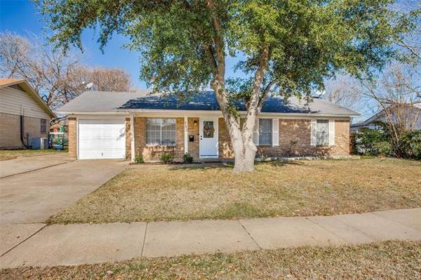 725 E Bovell Street, Crowley, TX 76036