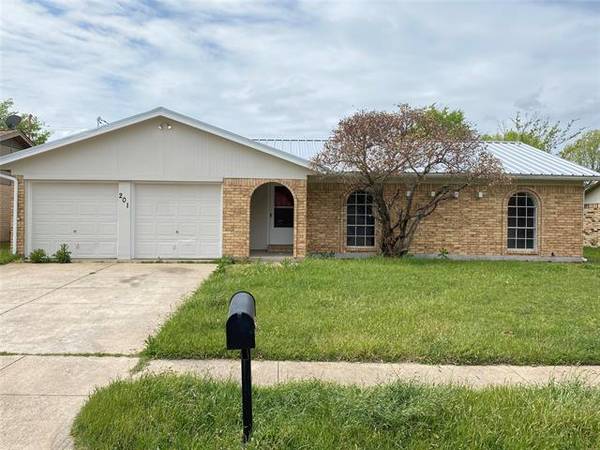 201 Julie Drive, Crowley, TX 76036