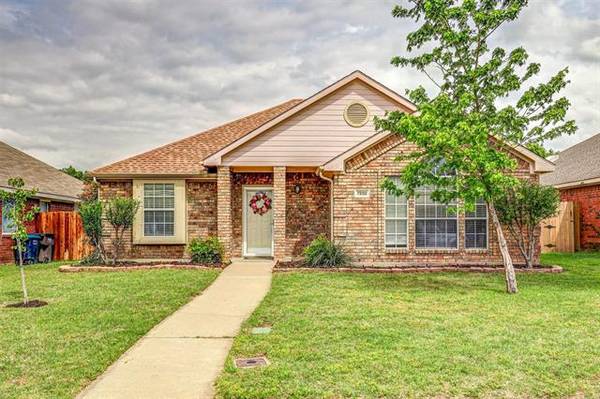 7232 Indiana Avenue, Fort Worth, TX 76137