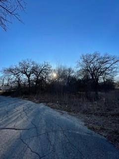 727 E End Road,  Denison,  TX 75021