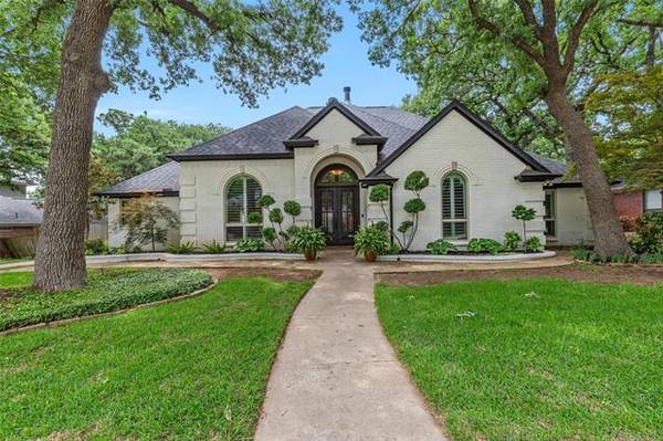 1528 Highland Oaks Drive, Keller, TX 76248