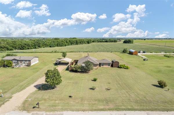 2171 Country Acres Road, Venus, TX 76084