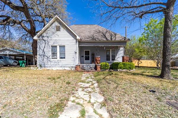 757 W Long Street, Stephenville, TX 76401