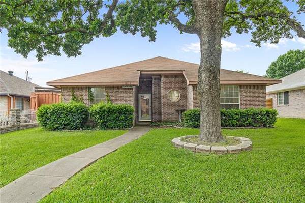 13118 Green Valley Drive, Balch Springs, TX 75180