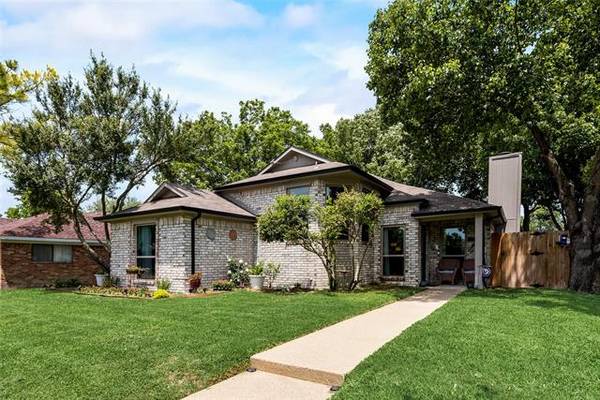 7713 Salzburg Drive, Rowlett, TX 75089