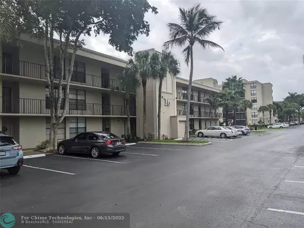 Boca Raton, FL 33432,16 Royal Palm Way  #201