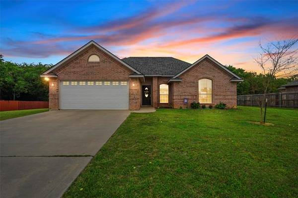 1001 Turkey Creek Court, Bridgeport, TX 76426