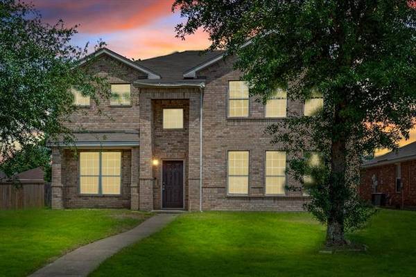 1829 Serena Drive, Lancaster, TX 75134