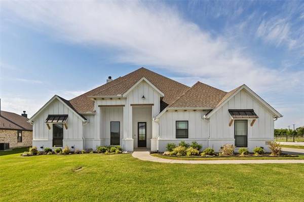 1209 Denton Creek Drive, Justin, TX 76247