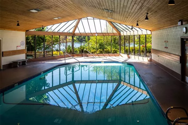 Saanich, BC V9A 1L9,71 Gorge Rd W #103