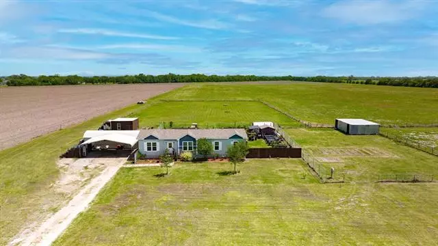 1011 Trumbull Road, Ferris, TX 75125