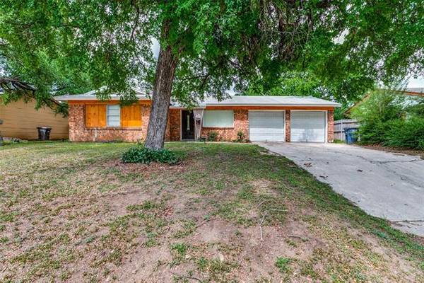 4478 Burke Road, Fort Worth, TX 76119