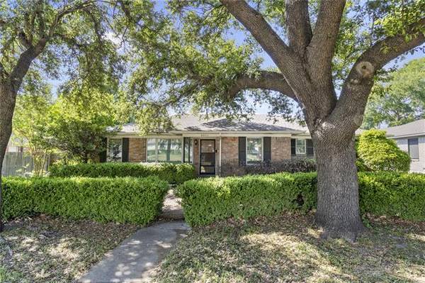 8011 Woodhue Road, Dallas, TX 75228