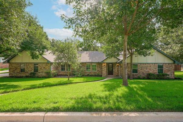 5105 Camelot Drive, Colleyville, TX 76034