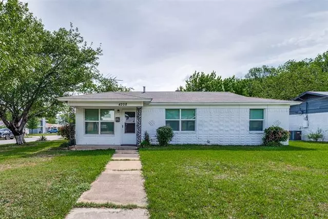 4208 Haltom Road, Haltom City, TX 76117