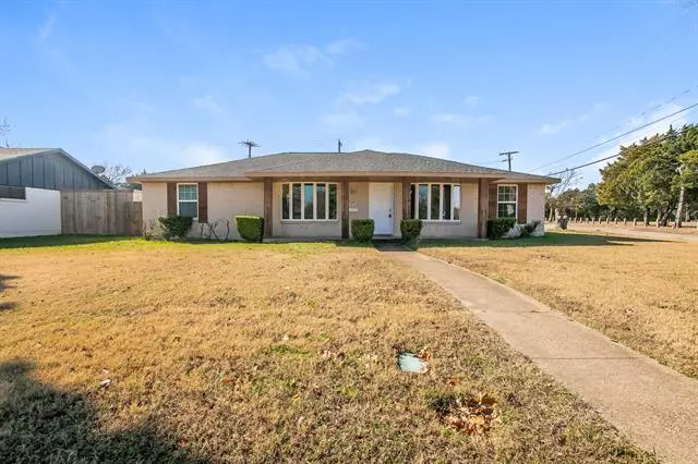 3805 Oak Arbor Drive, Dallas, TX 75233