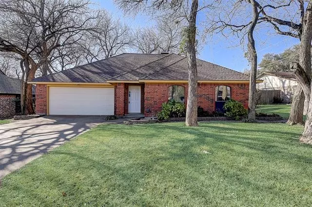 543 W Crossland Boulevard, Grand Prairie, TX 75052