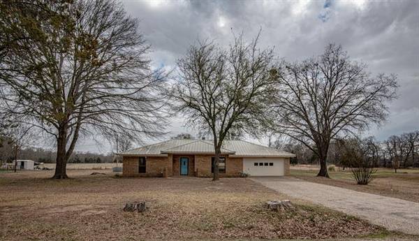 382 County Road 1330, Mount Pleasant, TX 75455