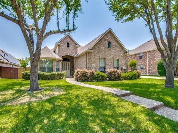 9706 October Glory Lane, Rowlett, TX 75089