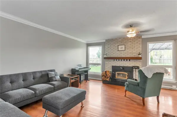 468 Raza Pl, Campbell River, BC V9W 6T3