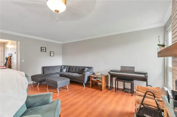 468 Raza Pl, Campbell River, BC V9W 6T3