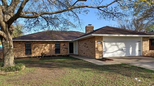 103 Chevy Chase Lane, Waxahachie, TX 75165