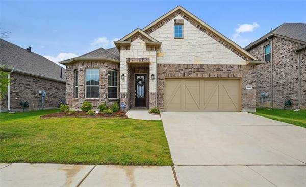 9008 Conroe Drive, Argyle, TX 76226