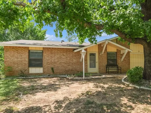 313 Bellaire Drive, Denton, TX 76209