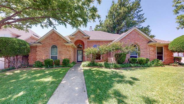 3020 Oak Cove Road, Arlington, TX 76017