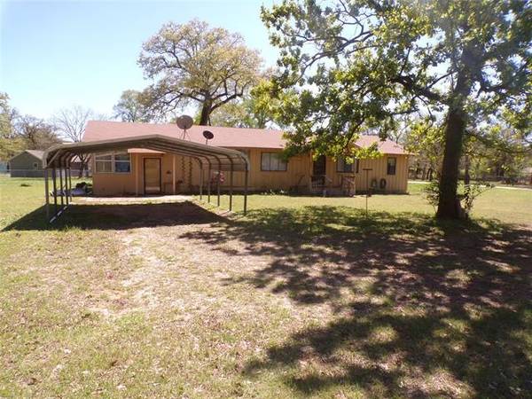 106 Earl Kay Lane, Tool, TX 75143