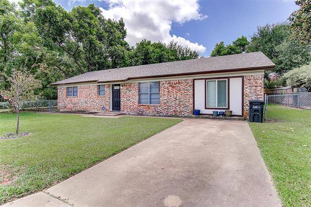 210 Cedar Crest Street, Joshua, TX 76058