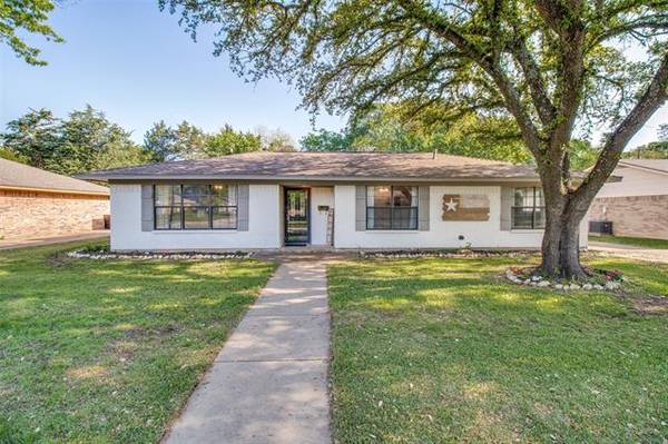 401 Wes Michael Road, Bonham, TX 75418