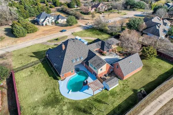 209 Carriage Hill Lane, Heath, TX 75032