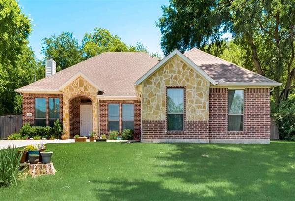 1806 Random Road, Carrollton, TX 75006