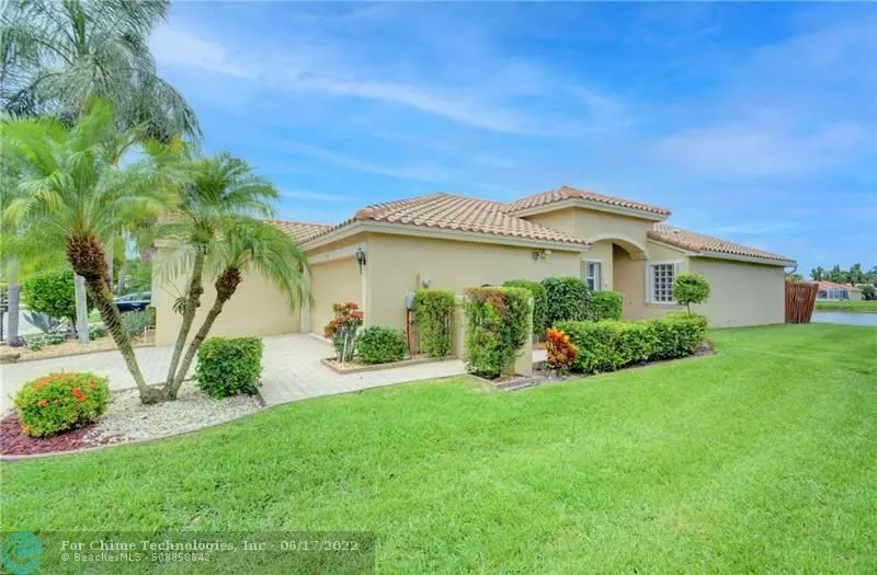 7429 S Granville Ave, Boynton Beach, FL 33437