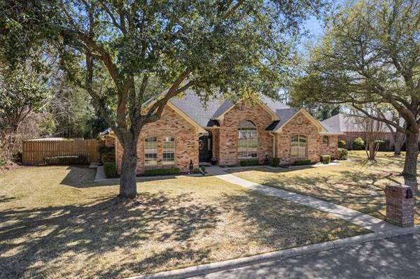 107 Turnberry Circle, Mount Pleasant, TX 75455