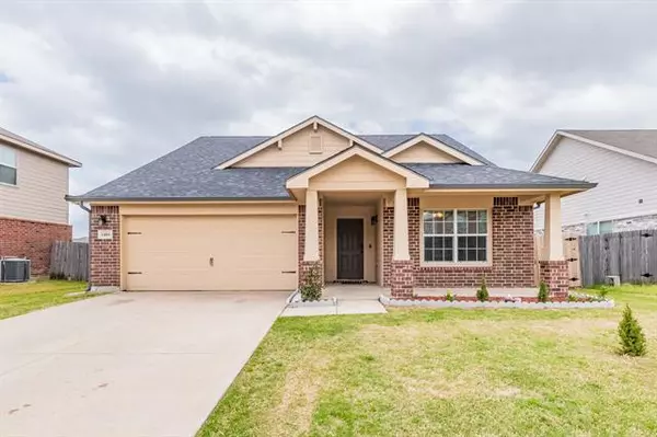 1404 Yosemite Drive, Arlington, TX 76002