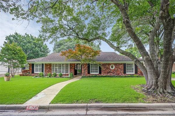 4537 Cloudview Road, Fort Worth, TX 76109