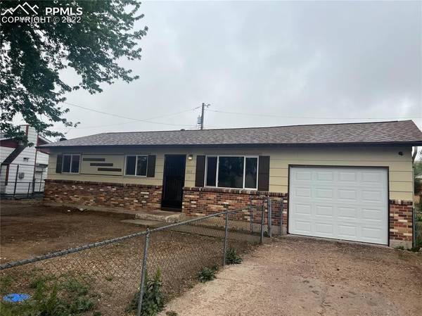 1068 Maxwell ST, Colorado Springs, CO 80906