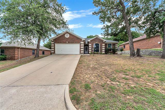 2213 Creek Side Drive, Weatherford, TX 76087