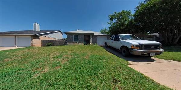 4809 Thistledown Drive, Fort Worth, TX 76137