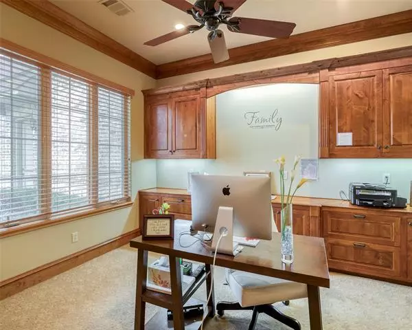 Cedar Hill, TX 75104,2600 Whispering Oaks Cove